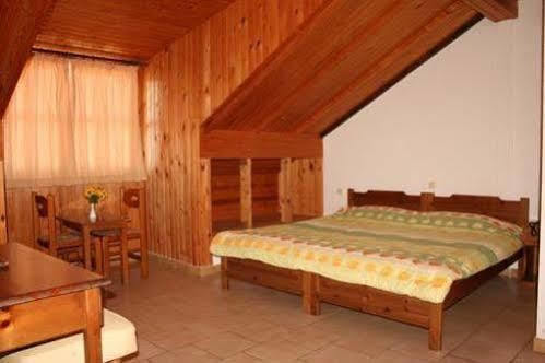 Vicky Rooms & Apartments Thassos Exteriör bild